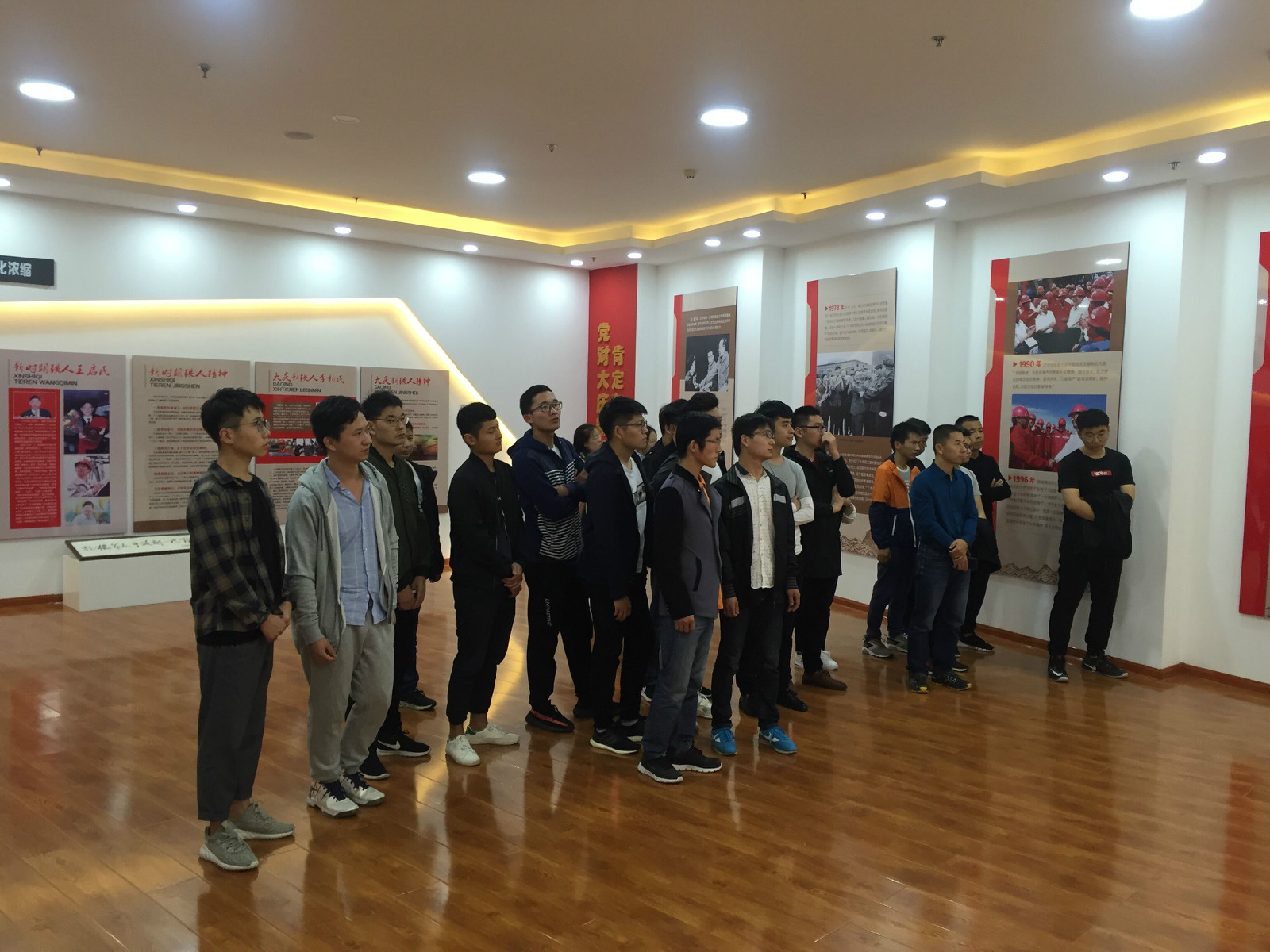 1537079764488082577.jpg 1537079764488082577.jpg